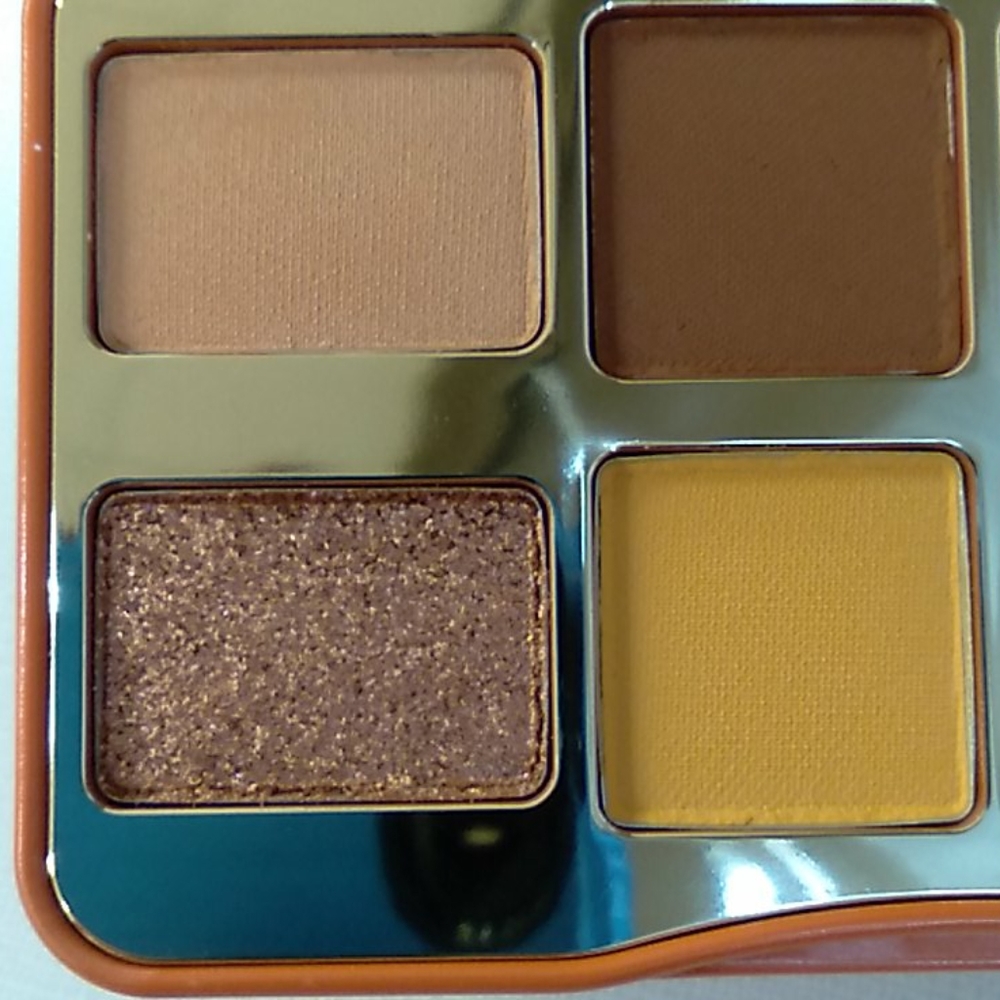 TOO FACED LIGHT MY FIRE EYESHADOW PALETTE - Picture 3 of 5